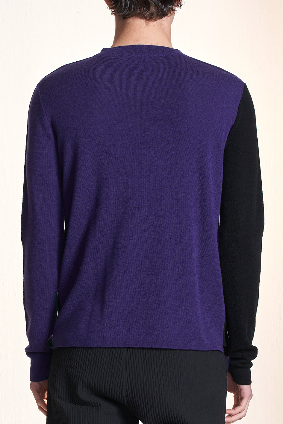 Round Neck Sweater With Color Contrast