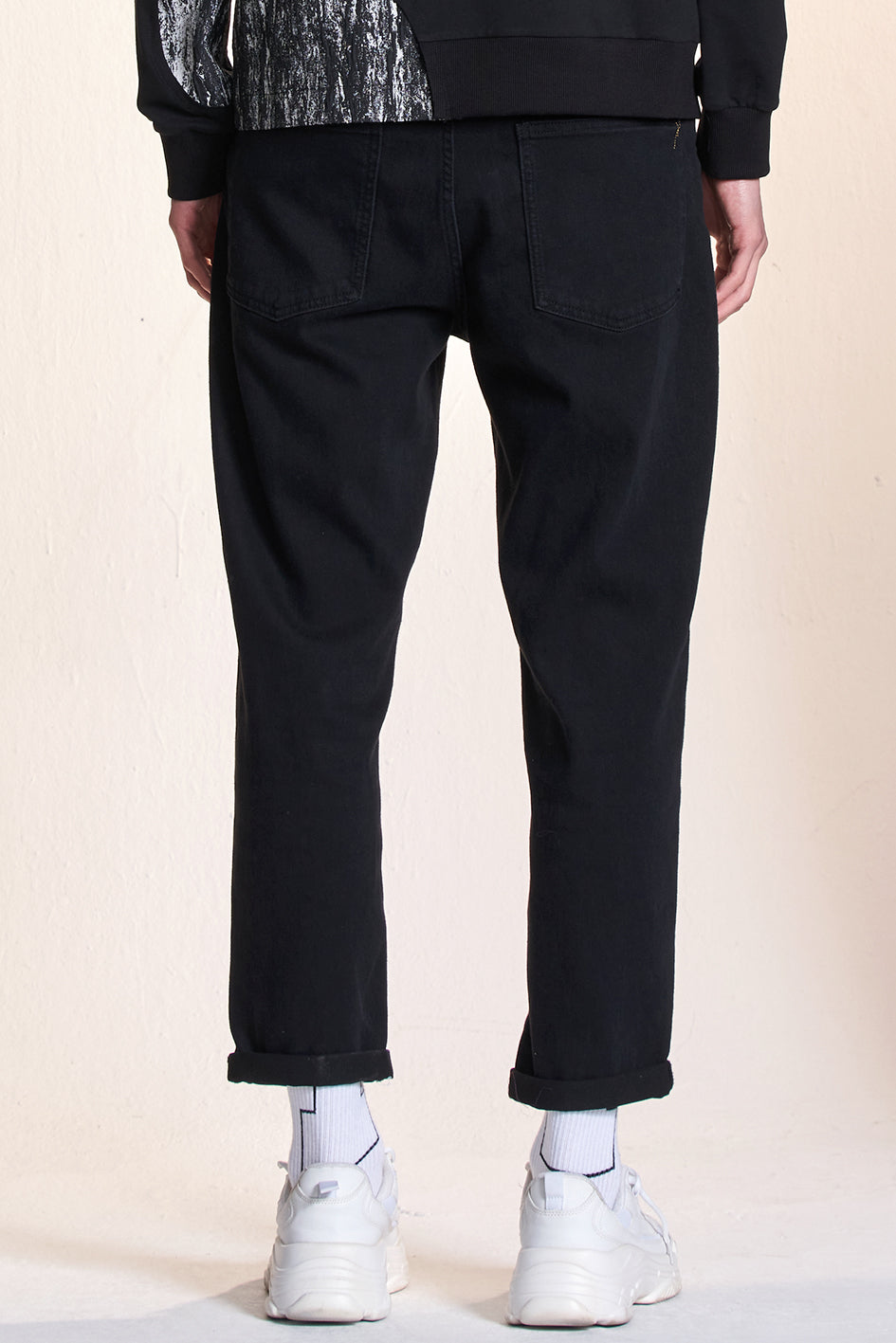 Cropped Black Jeans