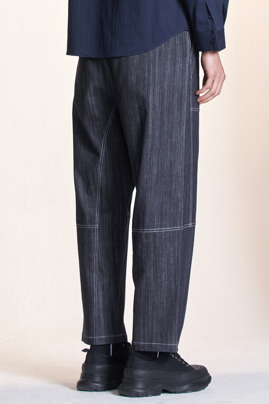 Loose Fit Denim Pants With Stitching