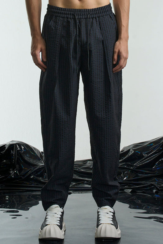 Striped Seersucker Regular Fit Tapered Pants