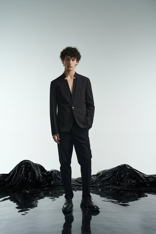 スタッズ付きスタンドカラーブレザー