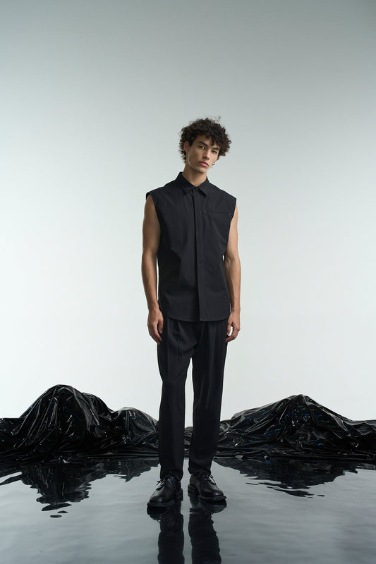 Sleeveless Shirt With Studs On Collar