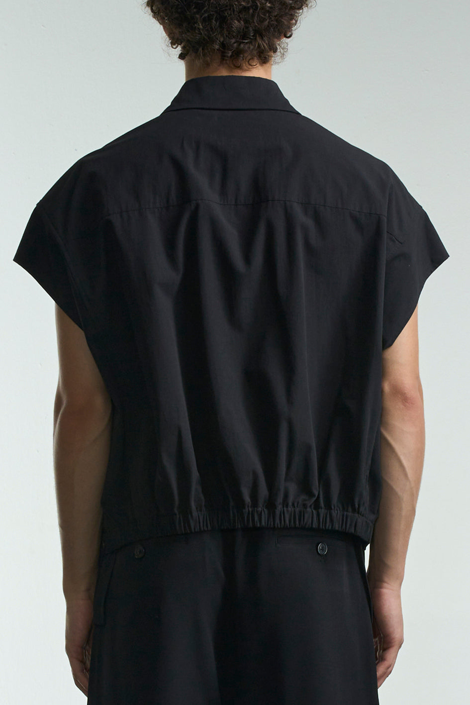 Wide Shoulder Sleeveless Pullover Shirt