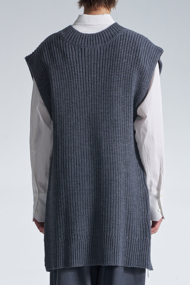 Wide Shoulder Sleeveless Sweater