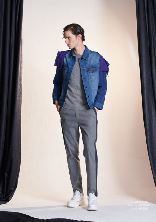 デコンストラクトデニムジャケットとクロップドフードジャケット