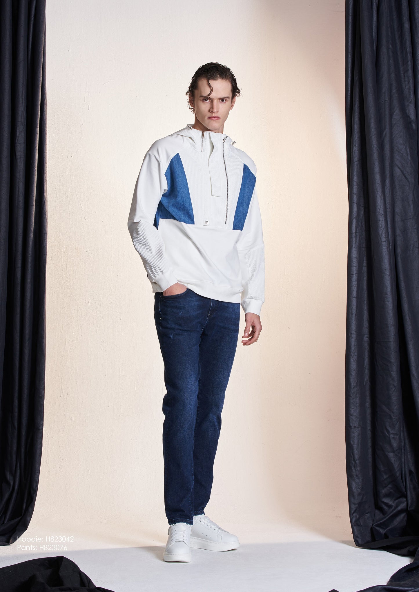 Fabric Contrast Zipper Hoodie