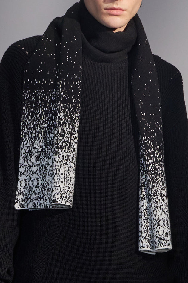 Snowflake-Pattern Wool Scarf