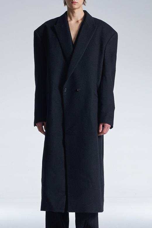Maxi DB Coat With Wide Shoulder