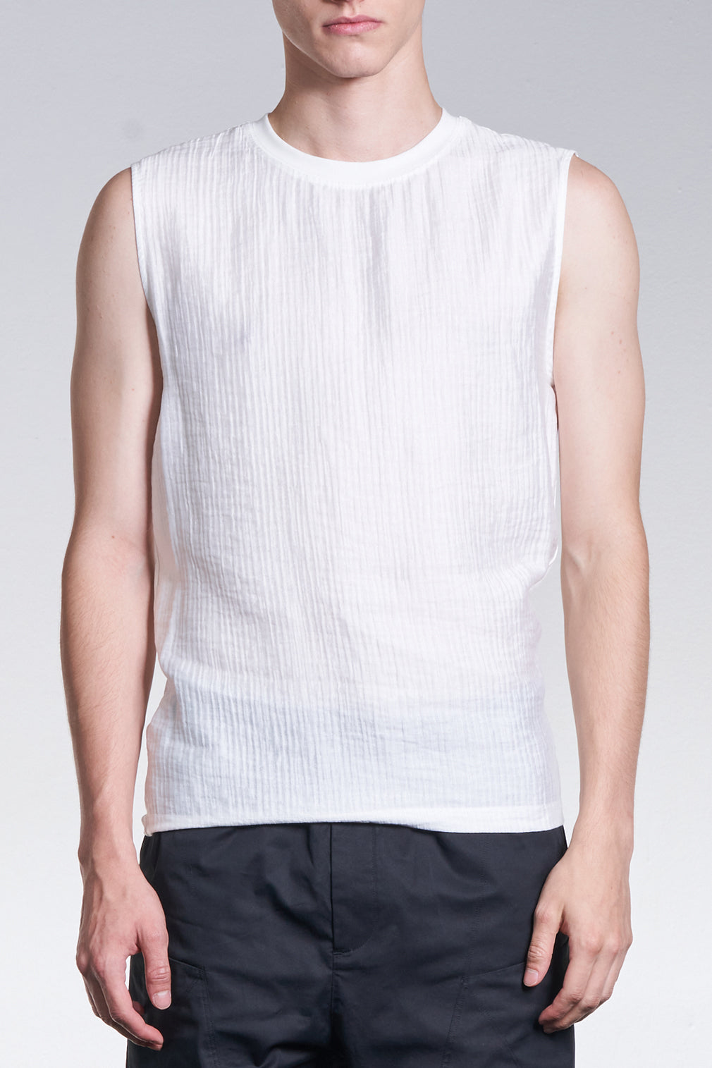 Fabric Contrast Sleeveless Tee