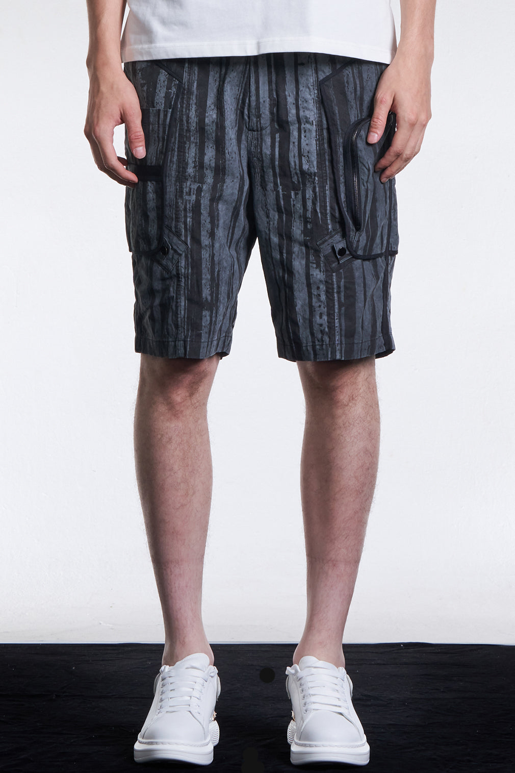 Washed Shadow Stripe Print Shorts