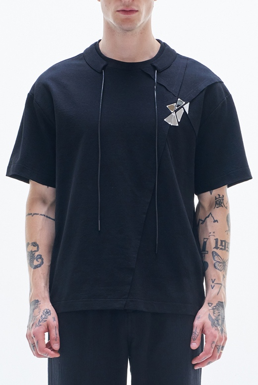 Tee With Raw Edge Cut & Mirrors
