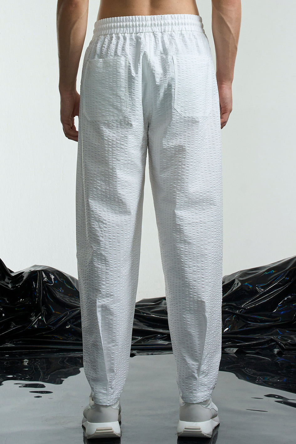 Striped Seersucker Regular Fit Tapered Pants