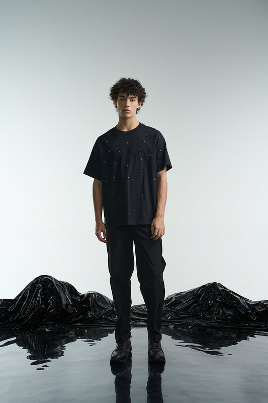 スタッド付きTシャツ