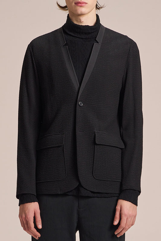 スモッキング生地の小襟ブレザー