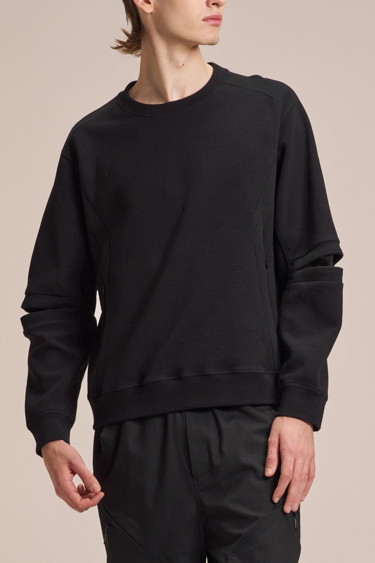 Sweatshirt With Zipper Sleeve & Net