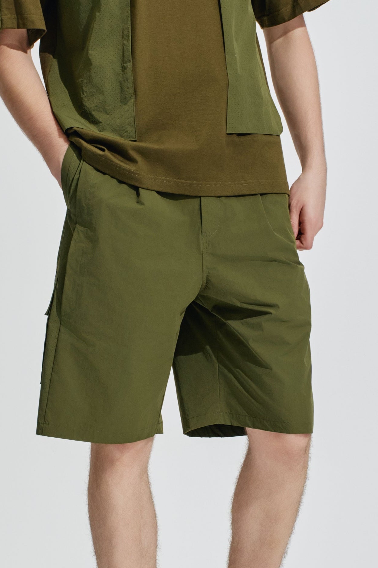 Cargo Shorts Contrast With Perforated Nylon