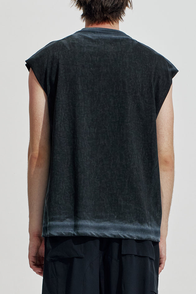 Sleeveless Tee With Spray Dye