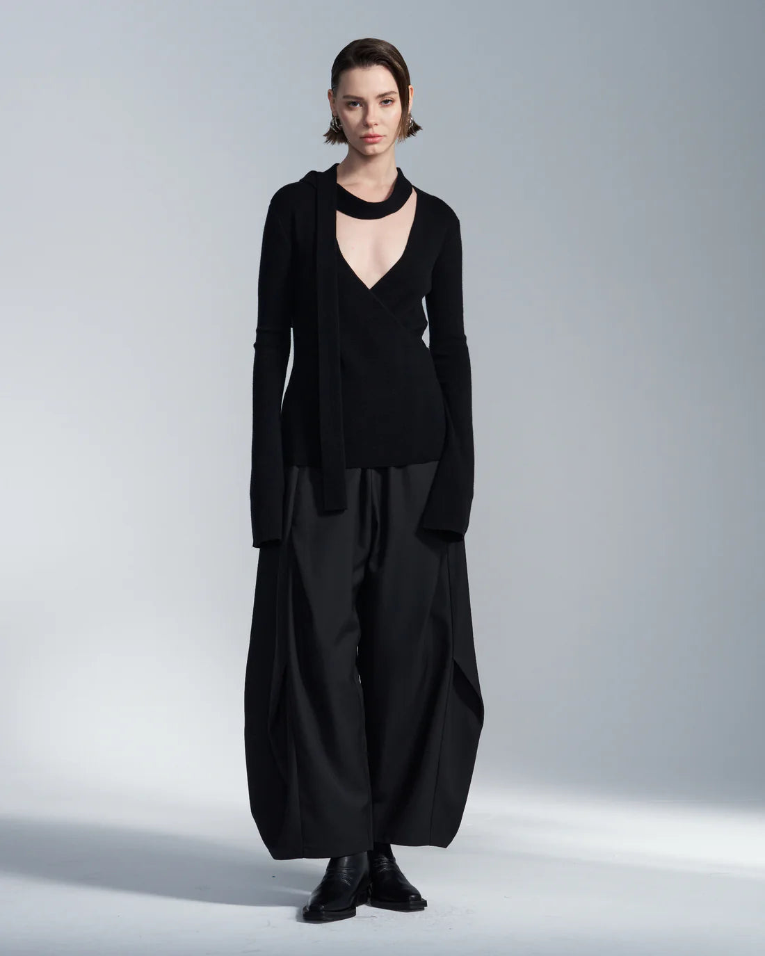 Balloon Fit Wool Pants With BIg Pleat