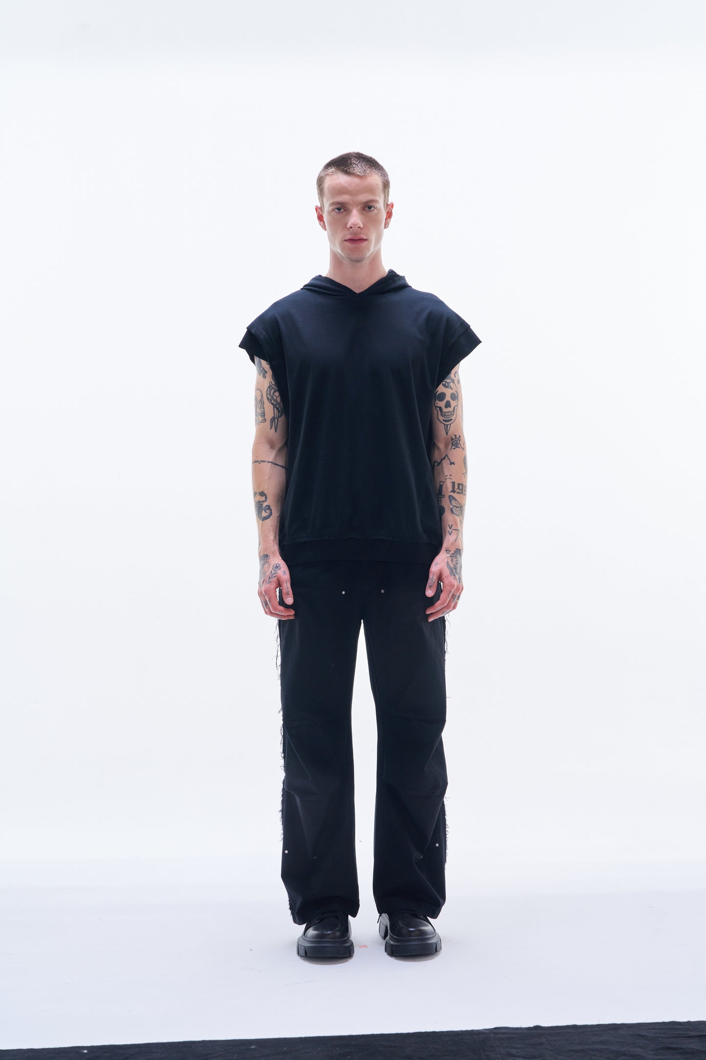 Raw Edge Sleeveless Hoodie