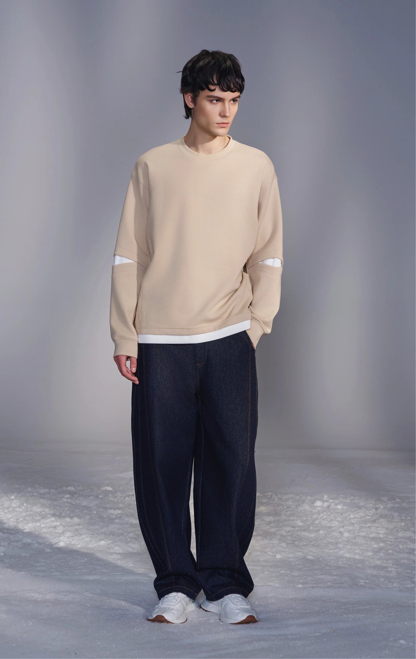 Slit-Sleeve Sweatshirt