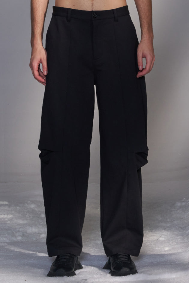 Baggy Knee-Pleated Pants