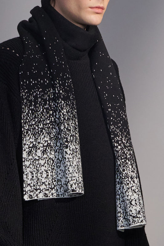 Snowflake-Pattern Wool Scarf