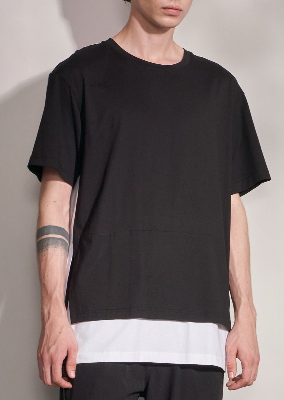 Fake Layer Tee With Color Contrast – HARRISON WONG