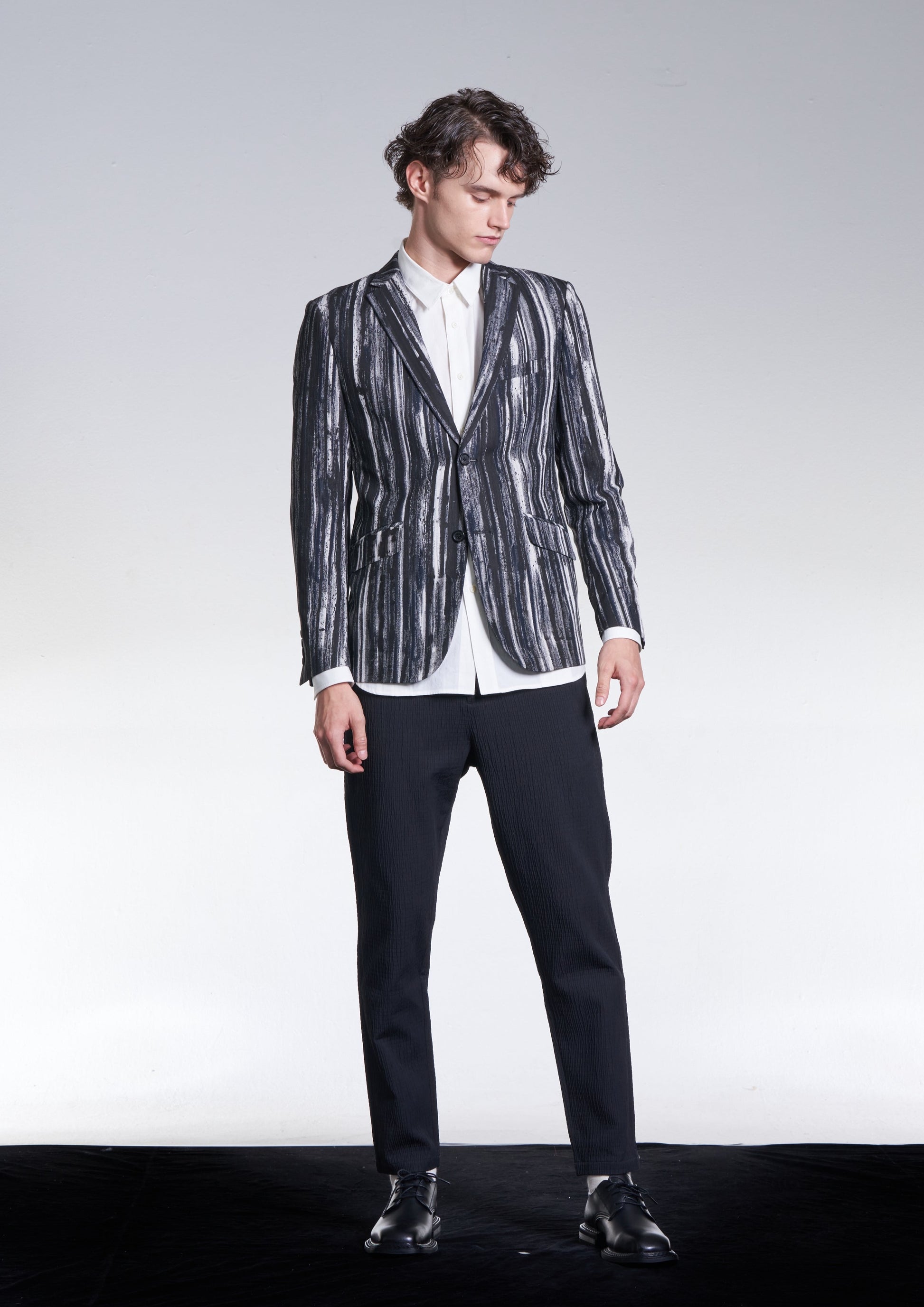 Striped Textured Fitted Pants – HARRISON WONG