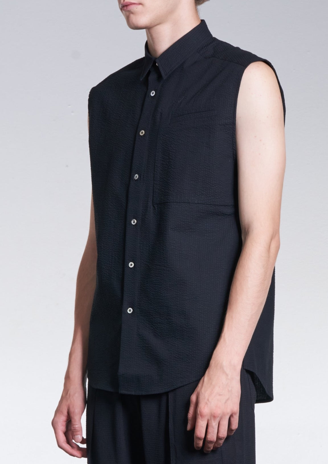 Fabric Contrast Sleeveless Shirt